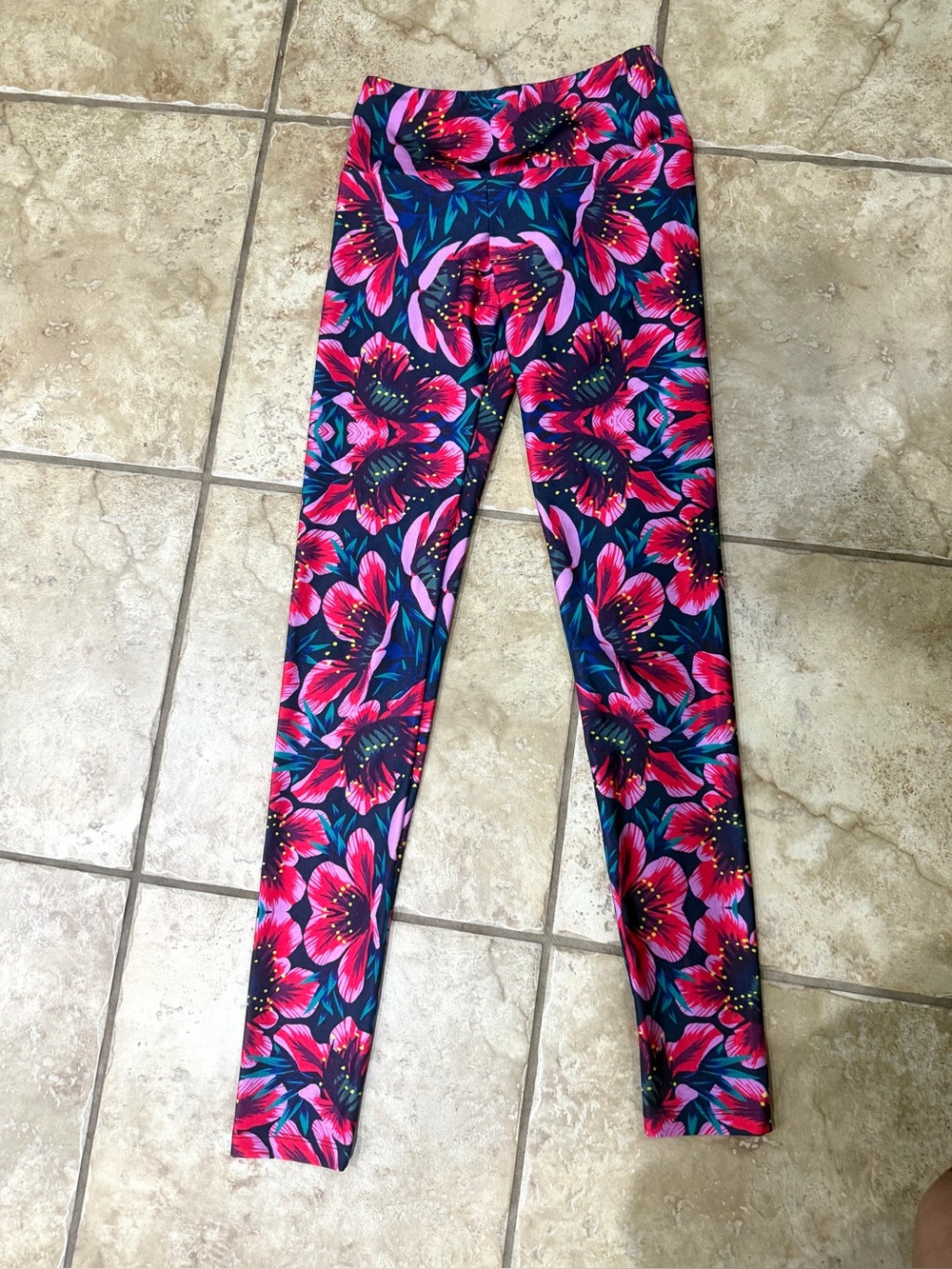 Goldsheep Clothing Hibiscus Floral Leggings XS Handmade Laguna Beach NWOT